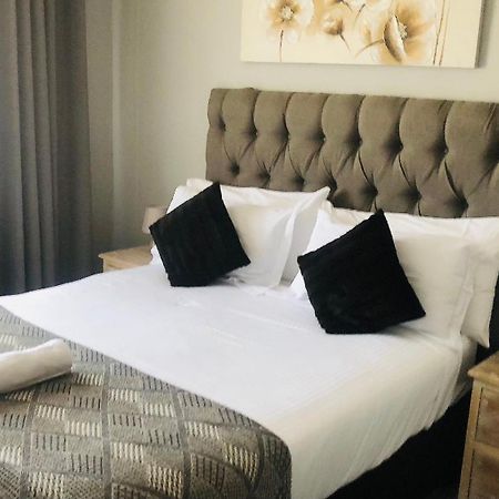 @Menlyn Place, Menlyn Maine, Pretoria - Accommodation Kültér fotó